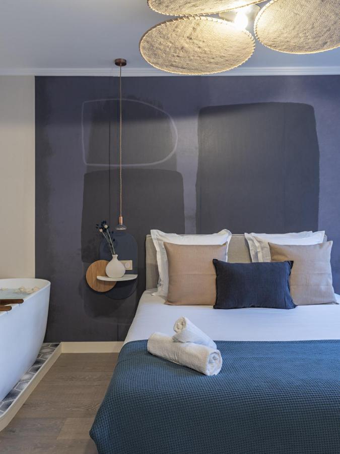 The Blue Suite On Champs Elysees Avenue Paris Exterior foto